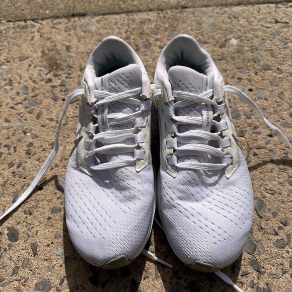 women's nike air pegasus 38 - Picture 2 of 3